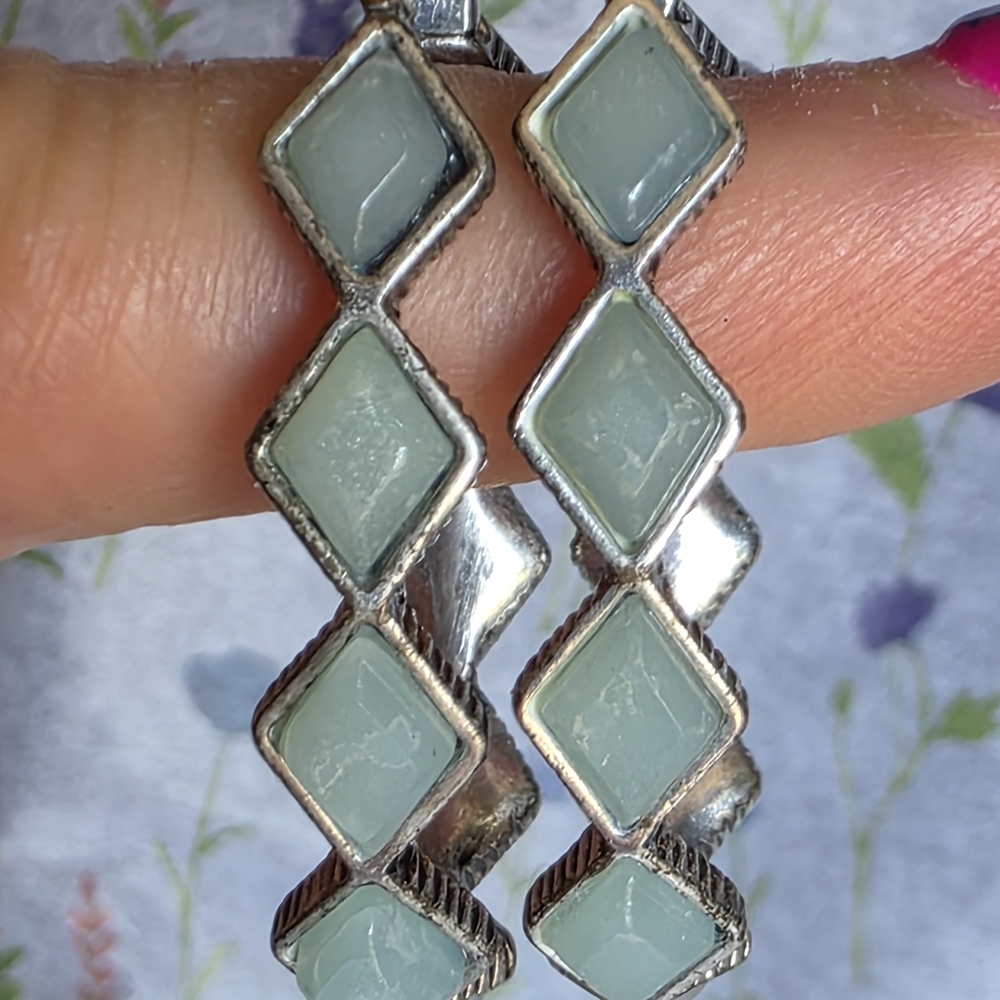 Green and Silver Color Geometric Earrings with Zigzag Design